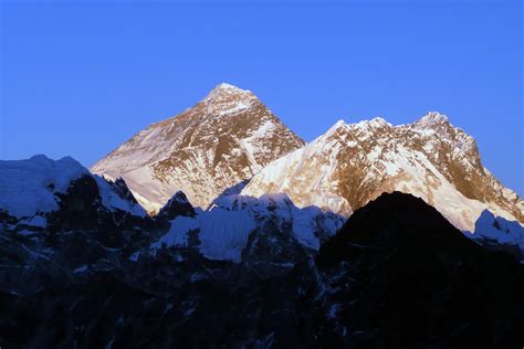 Sunrise over Mt. Everest | Sunrise, Everest, Places