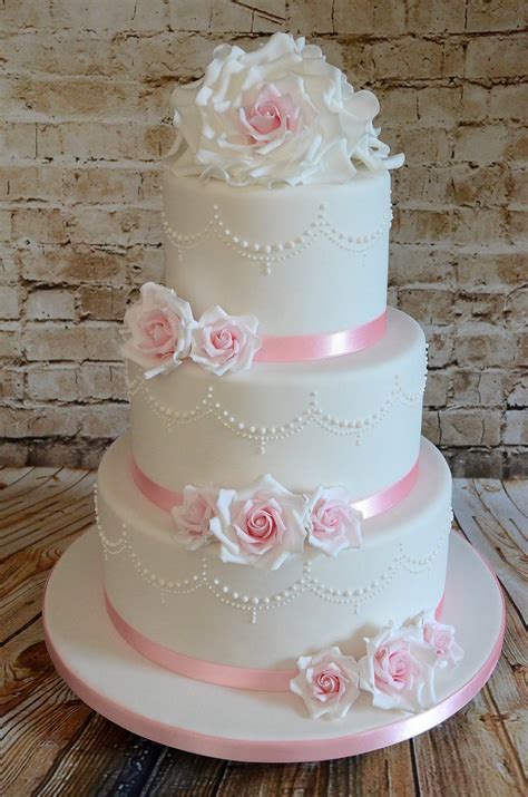 ADSC_0009.JPG | Wedding anniversary cakes, Creative wedding cakes ...