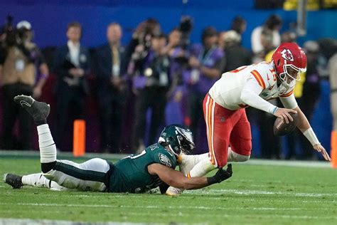 The moment mahomes reaggravated his injury | MARCA English