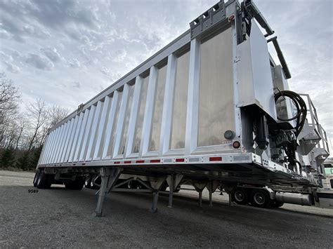 Aluminum Moving Floor Transfer Trailers | J&J Trucks