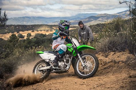 2016 Kawasaki KLX 140 / KLX 140L