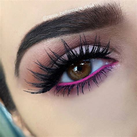 brown smokey eye w/ pink waterline @rania_bellamarie_mua #fuchsia makeup w/ pop of color ...