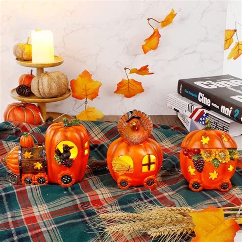 This Lighted Pumpkin Train Is The Perfect Centerpiece For Thanksgiving ...