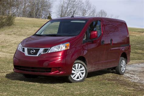 2015 Nissan NV200 - Driven Review - Top Speed