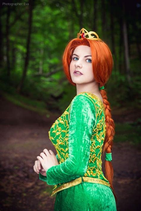 Princess Fiona from Shrek Cosplayer: Evgenia... | Cosplay outfits, Cosplay costumes, Princess fiona