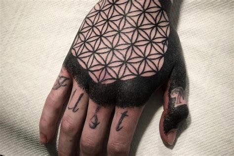 Flower Of Life Tattoo: Discover The Beauty And The Meaning With These ...