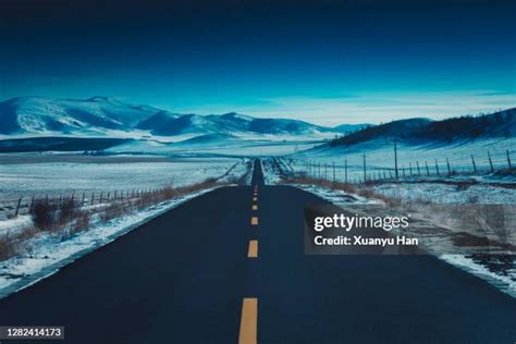 Long Winding Road Night Photos and Premium High Res Pictures - Getty Images