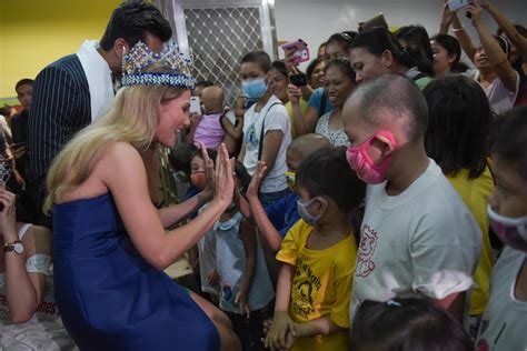 IN PHOTOS: Miss World, Mr World winners visit PGH