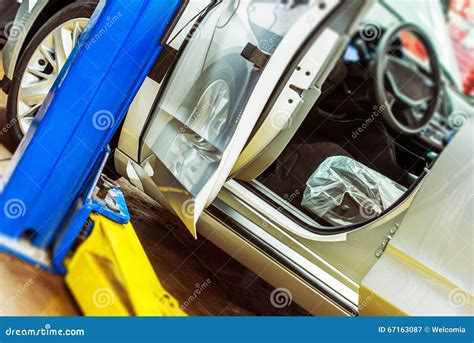 Broken Car Repair Service stock image. Image of lift - 67163087