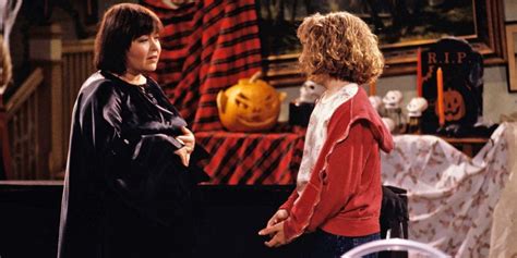 Roseanne: 7 Best Halloween Episodes, Ranked