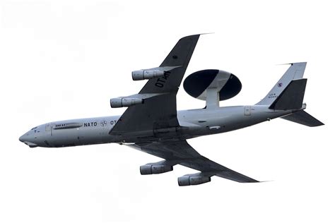 Canada rejoins NATO’s AWACS program – RCI | English