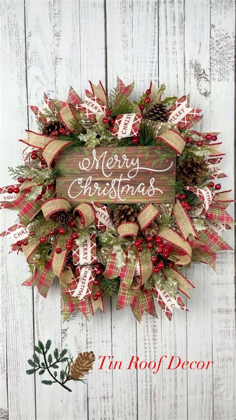 Rustic Christmas wreath! ♥️ | Christmas wreaths, Christmas decorations ...