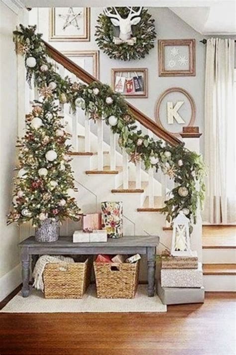 Stairs Foyer Decorating Ideas - MAXIPX