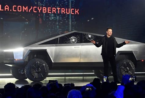 Tesla Cybertruck only has the original stainless steel color Elon Musk: Other colors of the car ...