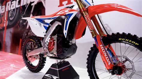 Honda Pushes EV Era With A New Electric Scooter and an Electric CRF450 ...