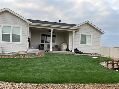 Artificial Turf vs Natural Grass – US Artificial Grass