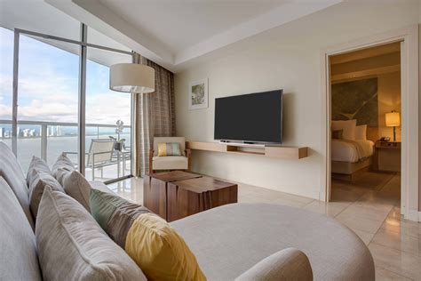 Luxury Panama City Panama Hotel Rooms and Suites | JW Marriott Panama