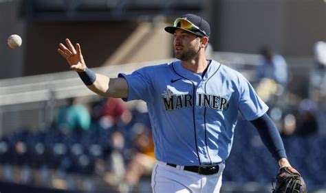 Mariners' Mitch Haniger back in form, and he's leading not just by ...