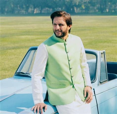 Shahid Afridi Net Worth 2023 - Income, Salary, Earnings, Cars, Bio