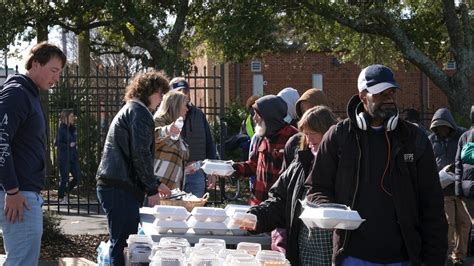 Union Mission Savannah serves up 500 holiday meals