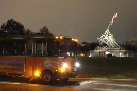 Monuments by Moonlight Night Tour (Washington DC) - 2020 All You Need ...