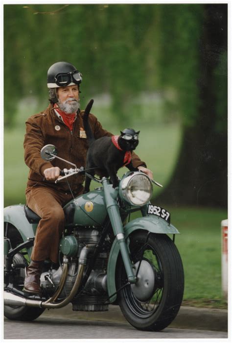 Rastus, the motorcycling cat | canterburystories.nz