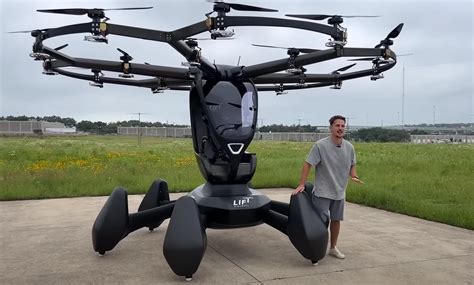 8+ Big drones capable of carrying large payloads and heavy equipment - Geeky Gadgets