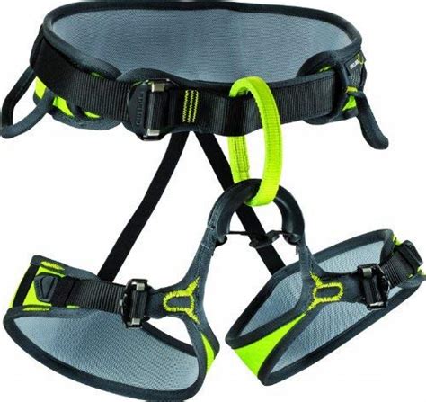 Best Climbing Harness [2020] Top Harnesses for Rock Climbing [Reviews]