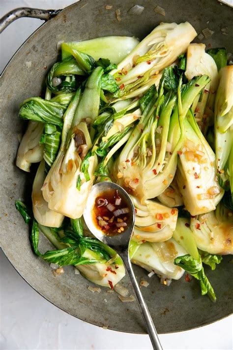 10 Minute Garlic Bok Choy Recipe - Tlogo Kitchen | Vegetable dishes, Asian recipes, Recipes