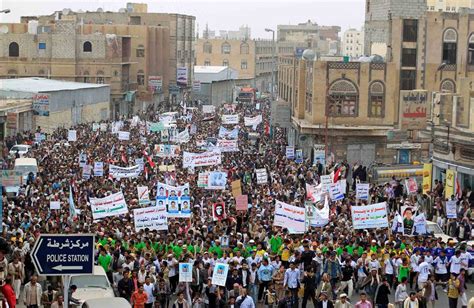 5 Protesters Die In New Violence in Yemen - The New York Times