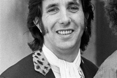 Brian Hibbard death: Flying Pickets singer and ex-Coronation Street ...