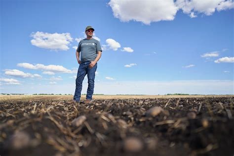 Canadian Prairies farmers try to adapt to a warming world