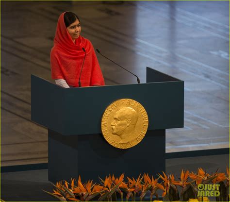 Activist Malala Yousafzai Accepts Nobel Peace Prize in Norway: Photo ...