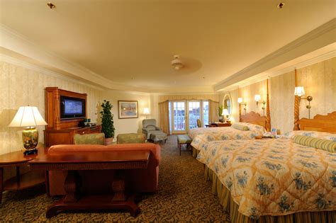 Disney Resort Hotels, Disney's Grand Floridian Resort & Spa - Guest Room, Walt Disn… | Disney ...