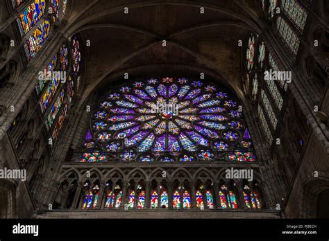 Basilica of saint denis stained glass hi-res stock photography and images - Alamy