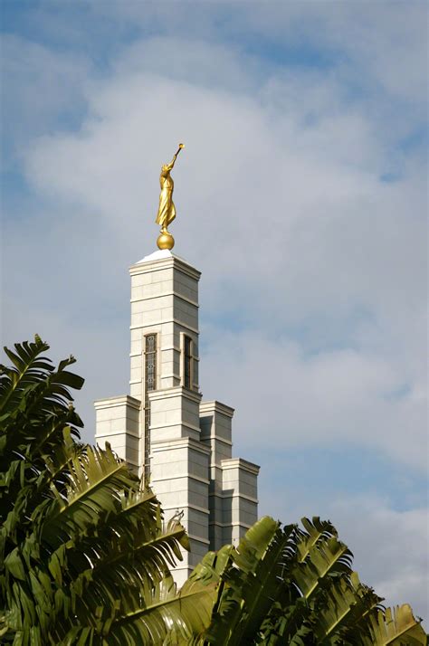 Angel Moroni atop the Accra Ghana Temple