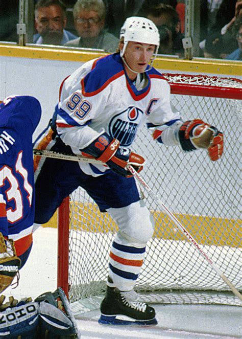 Wayne Gretzky Stats, Profile, Bio, Analysis and More | Retired | Sports ...