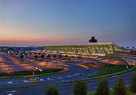 The 10 Biggest Airports In The World - WorldAtlas