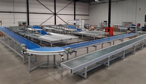 Flat conveyor belts: our most versatile conveyor system