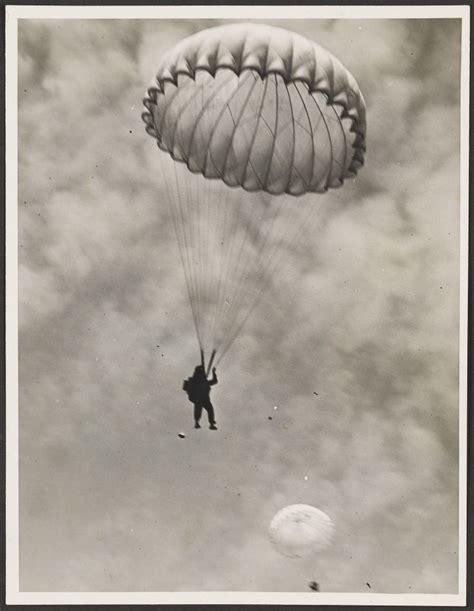 [Parachute Jumping] | Aviation, Parachute, History