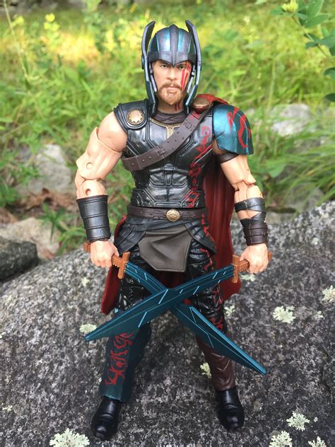 Marvel Legends Gladiator Thor Review & Photos Ragnarok - Marvel Toy News