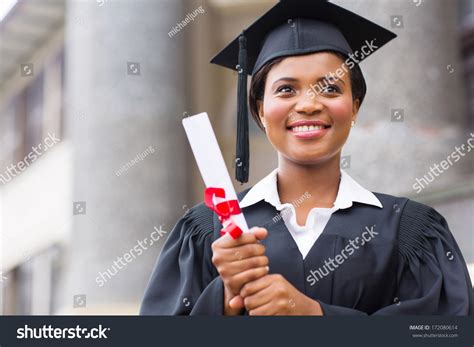 25.328 Graduation Black Woman Images, Stock Photos & Vectors | Shutterstock