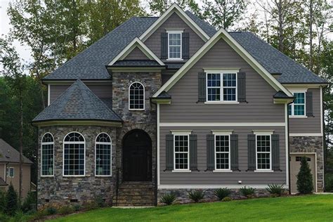 How to Choose the Right Siding and Trim Color Combination