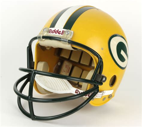 PACKERVILLE, U.S.A.: Packers Helmets Gallery