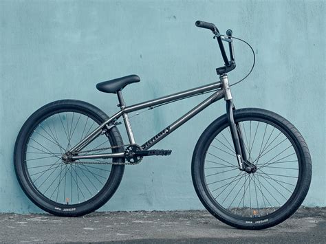 Sunday Bikes "Model C" 2019 BMX Cruiser Bike - Gloss Raw | 24 Inch | kunstform BMX Shop ...