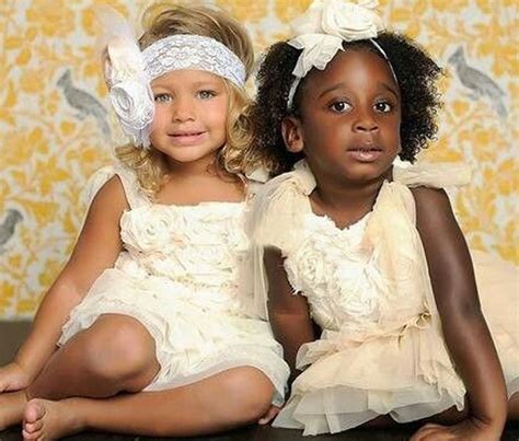 How wonderfully different These Biracial Twins Look | Biracial twins, Girl, Twins