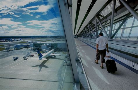 Gatwick Airport Transfers from Croydon | Call 0208 239 8889