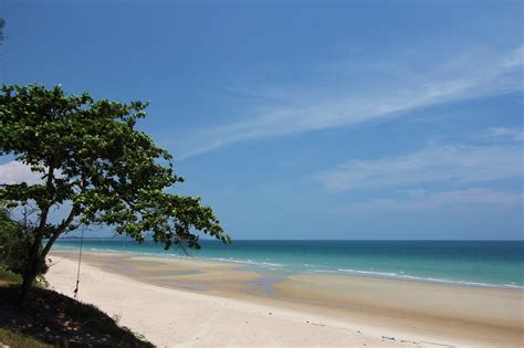 หาดแม่รำพึง เที่ยวทะเลระยอง Summer นี้ ต้องไม่พลาด