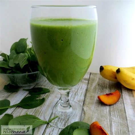 Green Pineapple Smoothie Recipe with Yogurt | Midwest Modern Momma