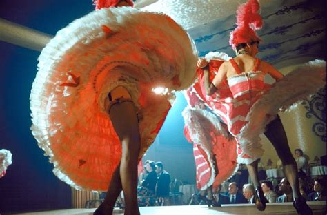 Moulin Rouge: Vintage Color Photos of a Legendary Cabaret's Dancers ...